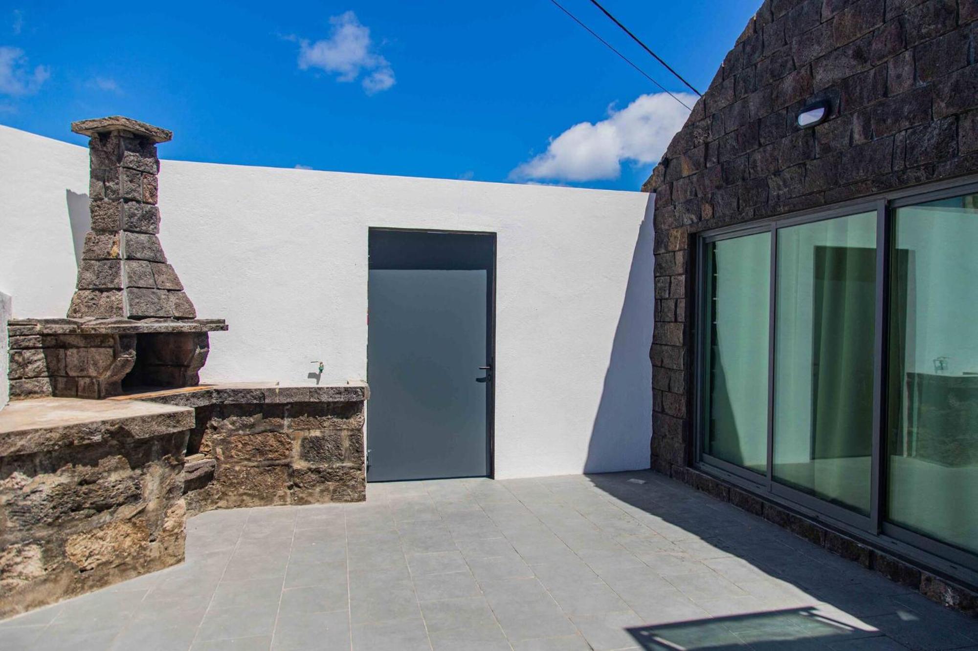 Mosteiros Beach House Extérieur photo