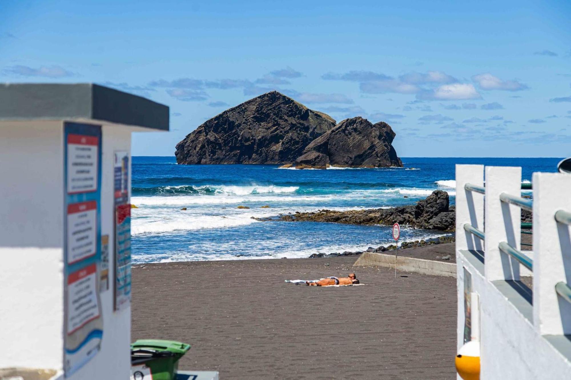 Mosteiros Beach House Extérieur photo