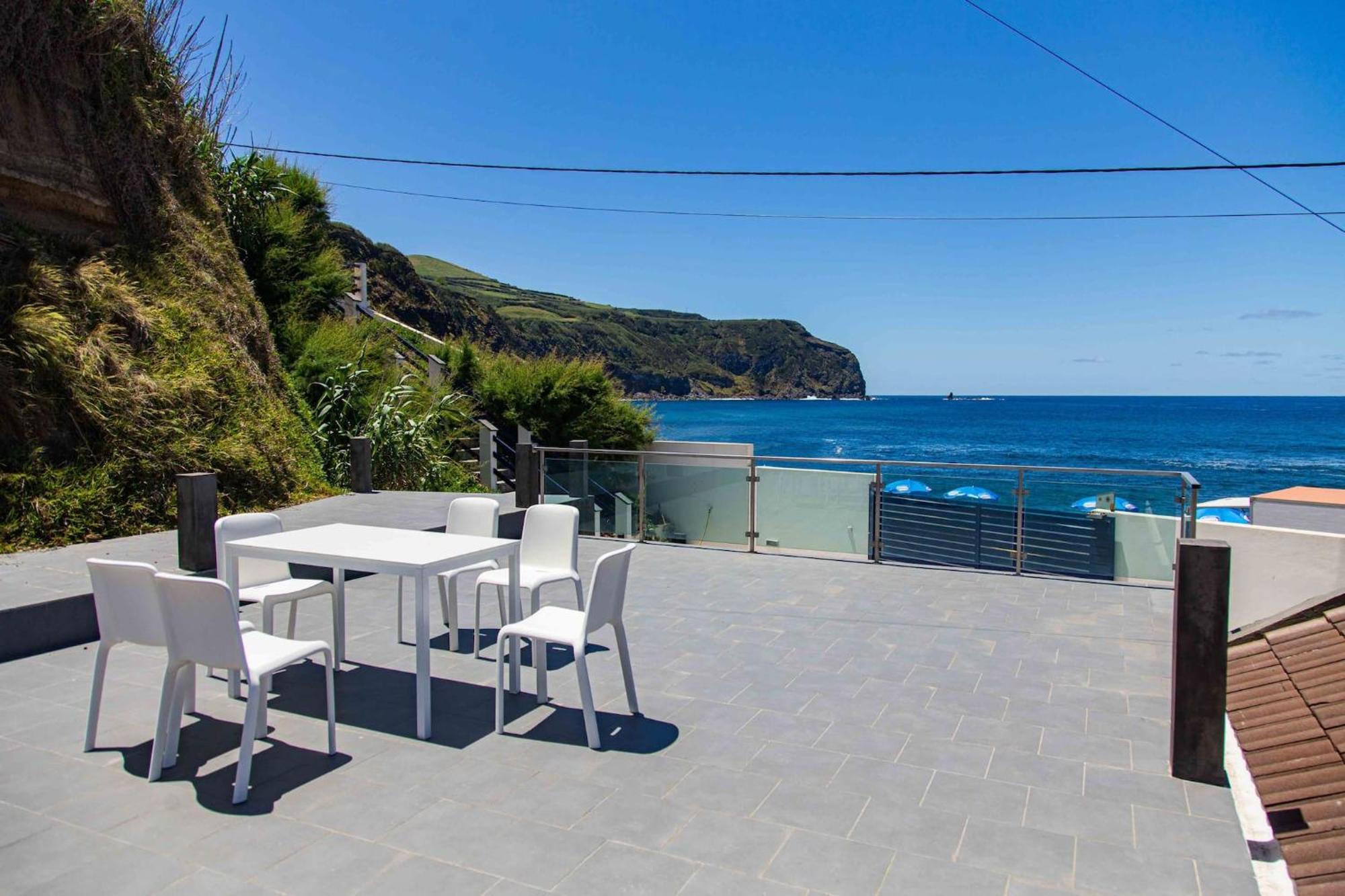 Mosteiros Beach House Extérieur photo